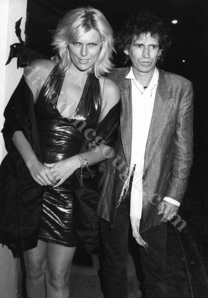 Keith Richards, Rolling Stones, Patti  Hansen 1988  Hollywood.jpg